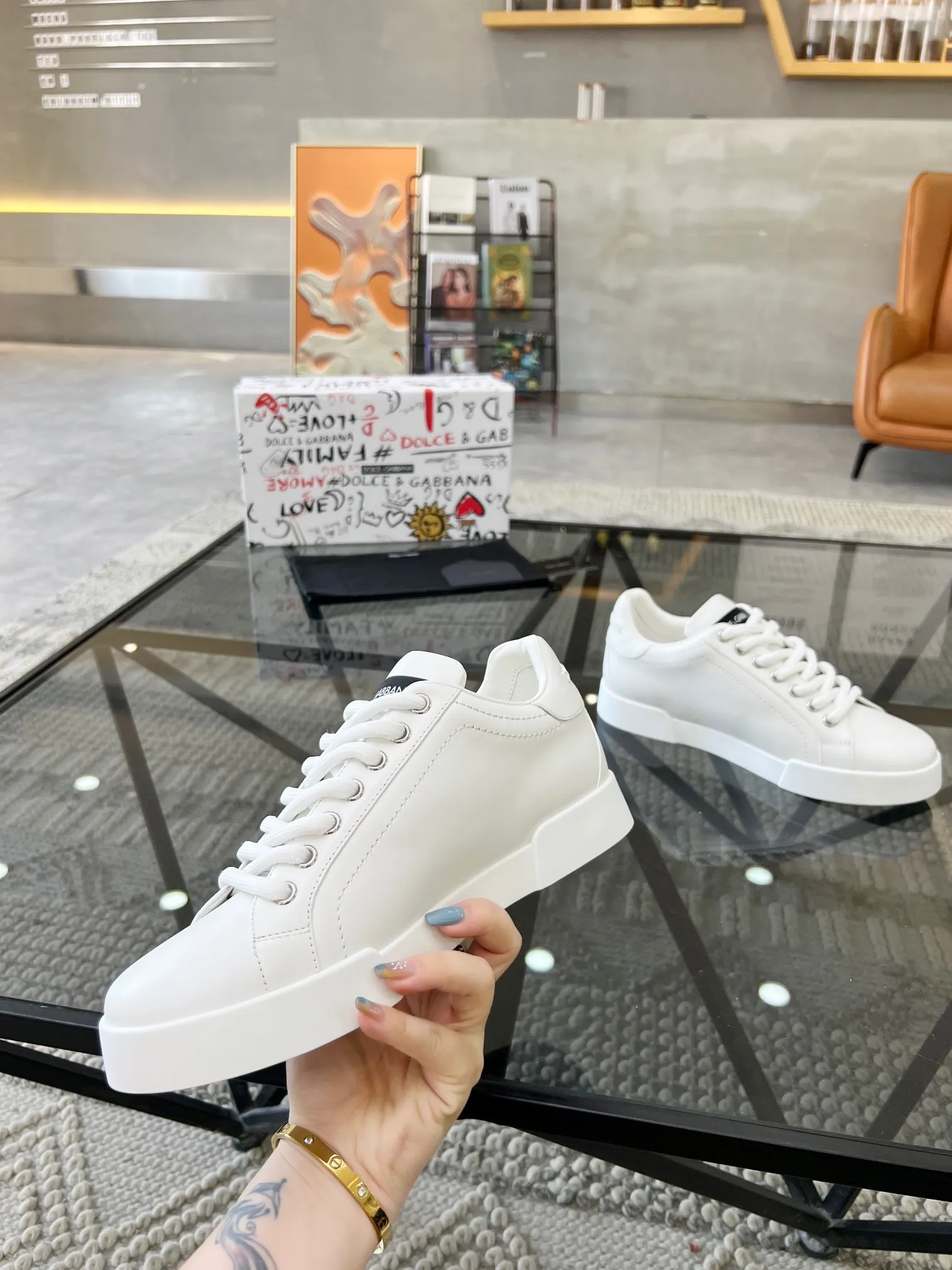 Men's shoes 360 yuan🏮🏮2023 new Dolce & Gabbana/top original single DG heavy industry series, imported original waterproof canvas, contrasting color design is super beautiful, exquisite and luxurious, super A level! Compared with the genuine product at the counter, the version is no worse at all! size：38-46